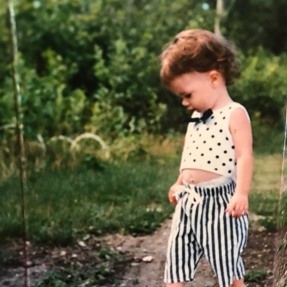 Meet your Posher, Sara - Picture 2 of 2